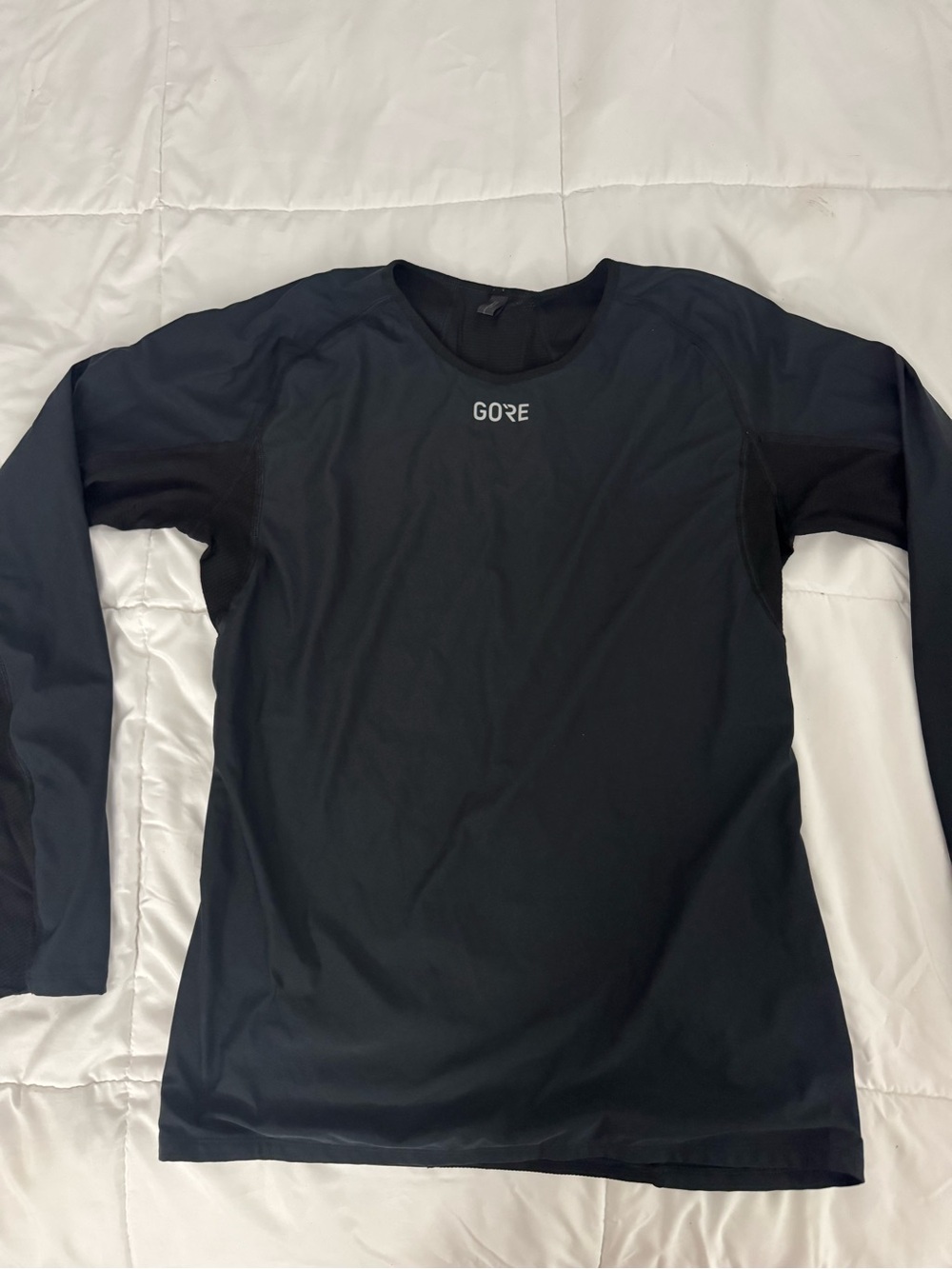 GORE Men's Black Long-Sleeve Performance Top